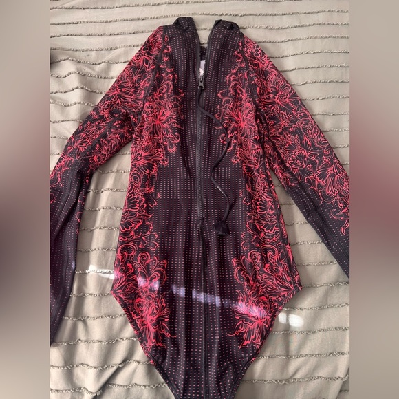 Lululemon One piece Swimsuit/ Leotard ~size:4 Black & Red - Picture 3 of 5